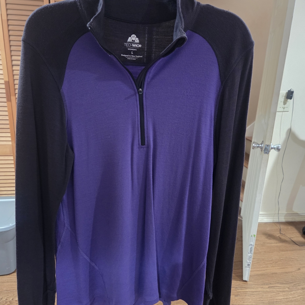 Merino Wool Techwear Women's Purple and Black Long Sleeve Top